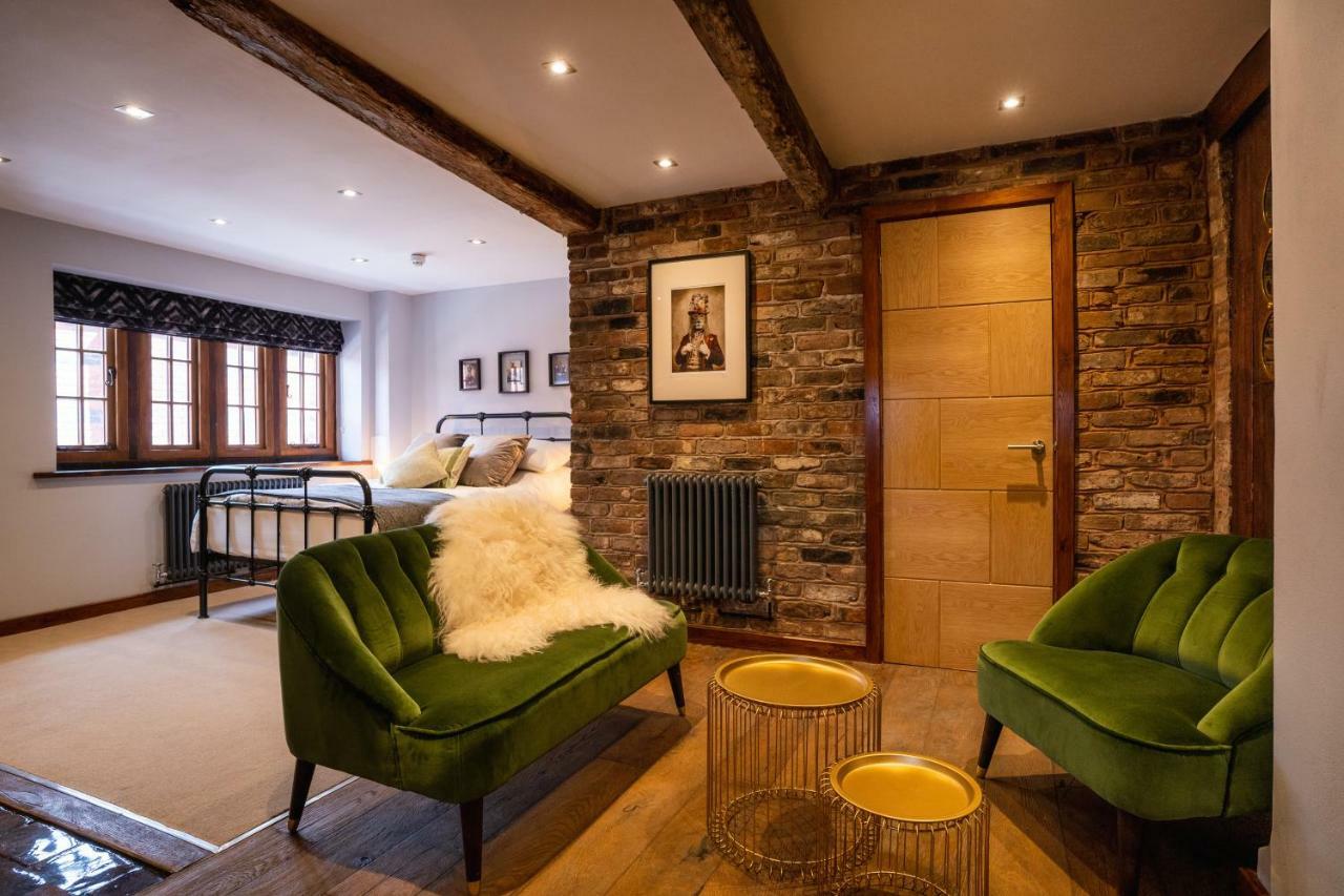 Aparthotel Old Infirmary 4*