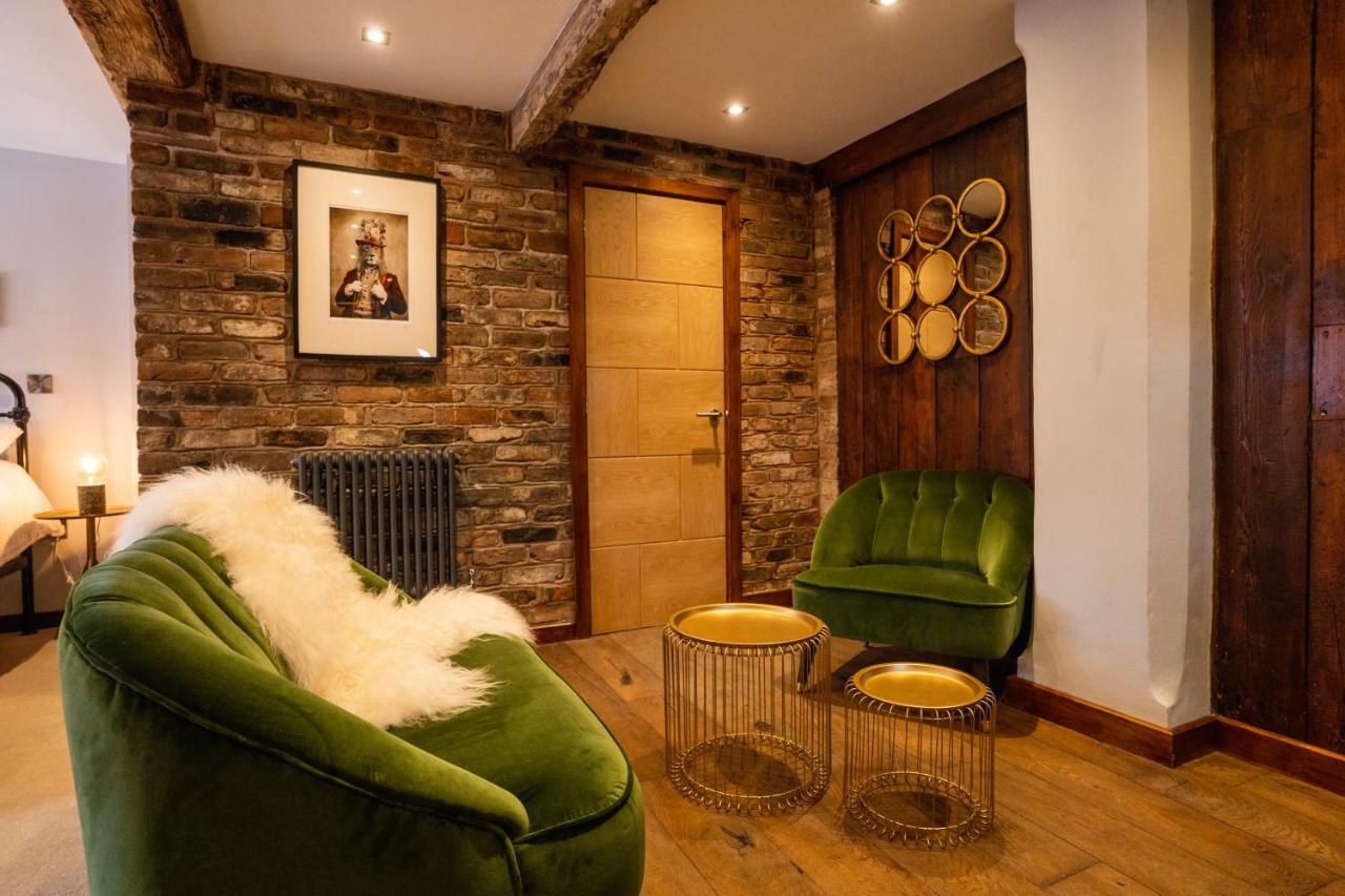 Old Infirmary Aparthotel 4*